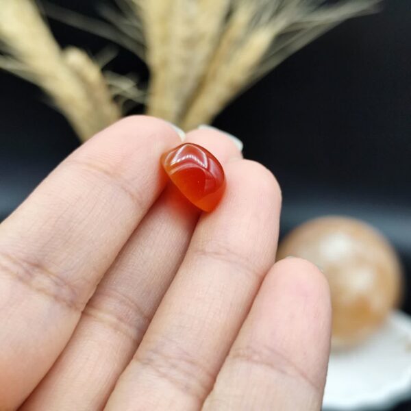 نگین عقیق سرخ خراسان اصل معدنی کد 8032