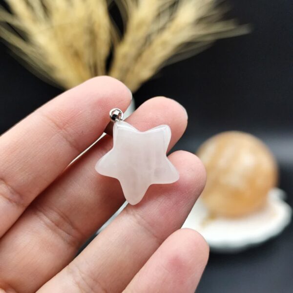 گردنبند رزکوارتز اصل معدنی کد 9232