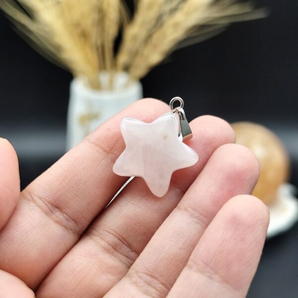 گردنبند رزکوارتز اصل معدنی کد 9232