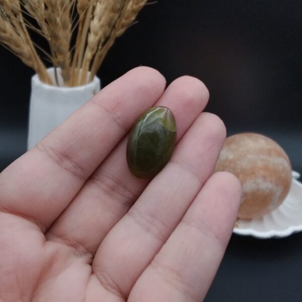 نگین پریدوت ( زبرجد ) اصل معدنی کد 9179
