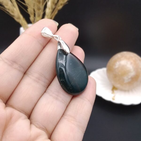 گردنبند نقره سنگ خون اصل معدنی کد 8766