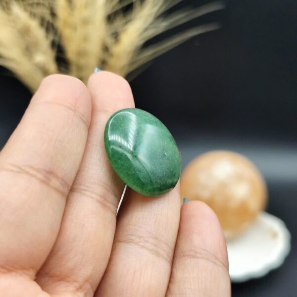 نگین جید سبز اصل معدنی کد 7686