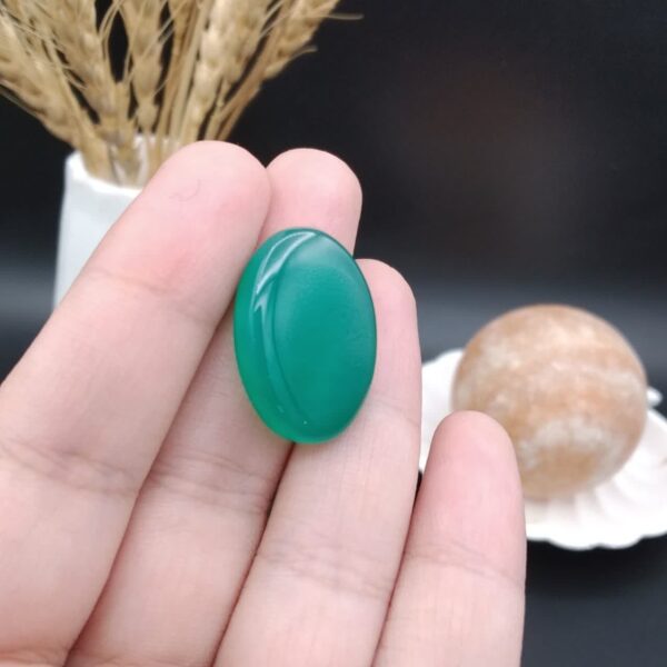 نگین عقیق سبز اصل معدنی کد 8904