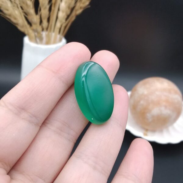 نگین عقیق سبز اصل معدنی کد 8908