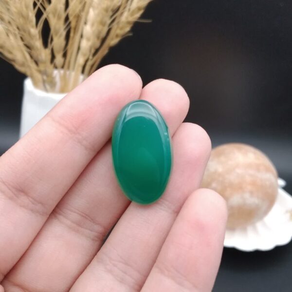 نگین عقیق سبز اصل معدنی کد 8899