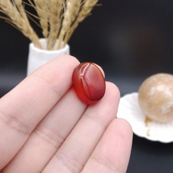 نگین عقیق قرمز خراسان اصل معدنی کد 8649