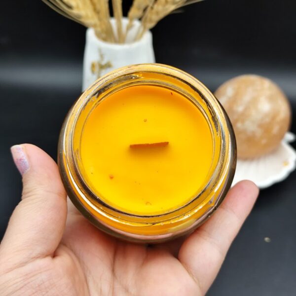 شمع شیشه ای درب فلزی با رایحه انبه کد 9141